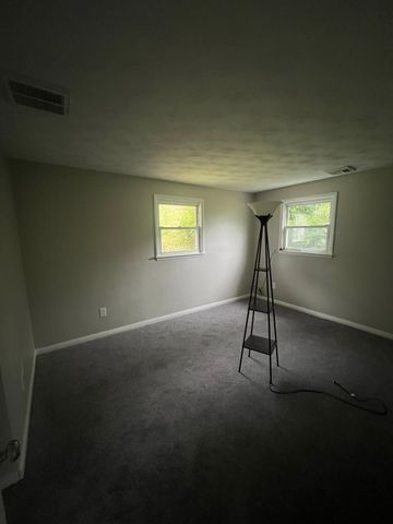 47 Mercedes Rd, Brockton, MA 02301