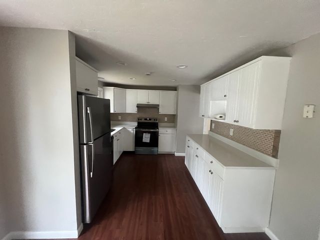 47 Mercedes Rd, Brockton, MA 02301