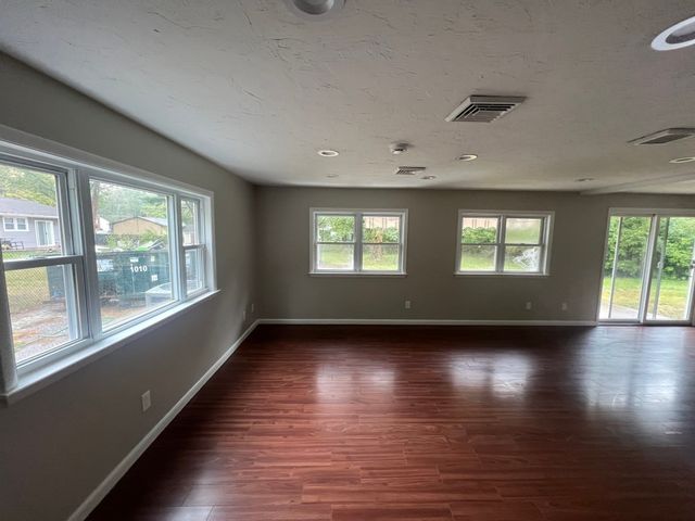 47 Mercedes Rd, Brockton, MA 02301