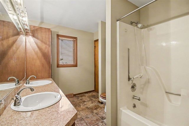 265 Maier Court, Grandville, MI 49418