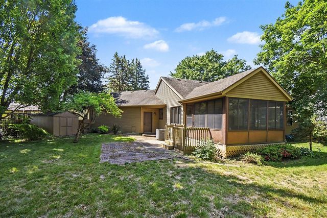 265 Maier Court, Grandville, MI 49418