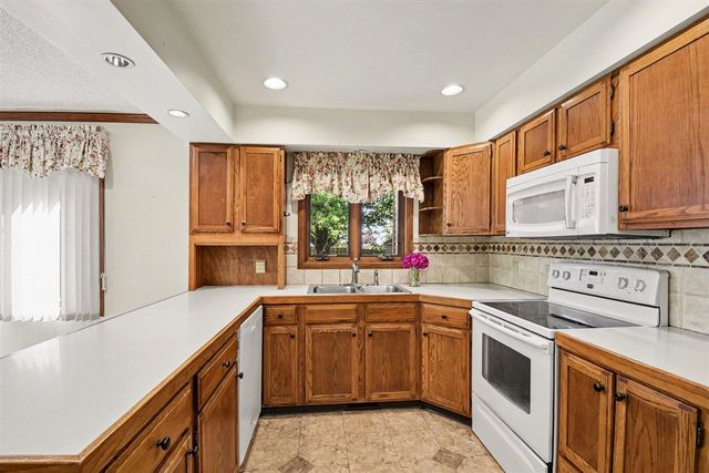 265 Maier Court, Grandville, MI 49418