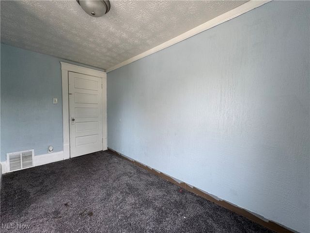 157 Henry Street, Akron, OH 44305