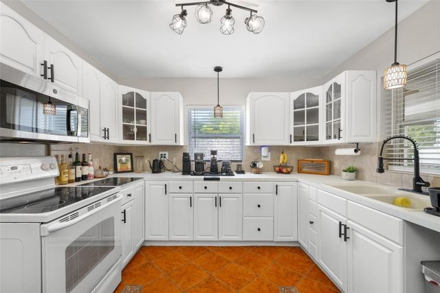 6219 HAMPTON DRIVE N, St Petersburg, FL 33710