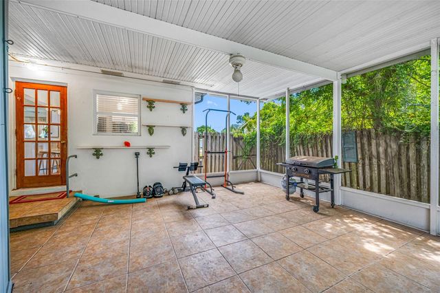 6219 HAMPTON DRIVE N, St Petersburg, FL 33710