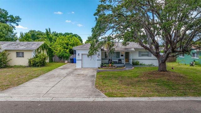 6219 HAMPTON DRIVE N, St Petersburg, FL 33710