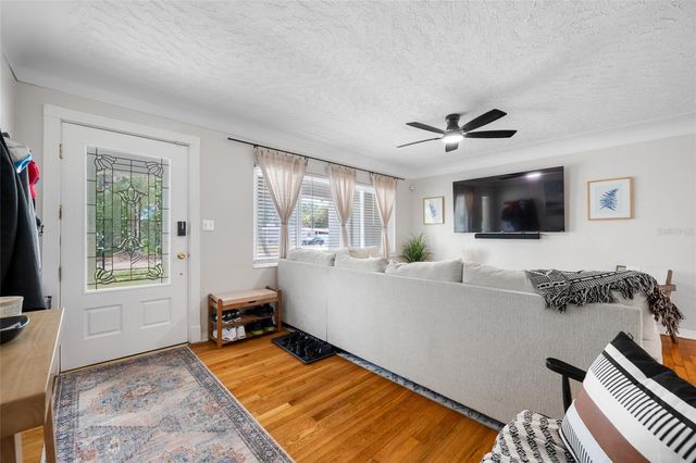 6219 HAMPTON DRIVE N, St Petersburg, FL 33710