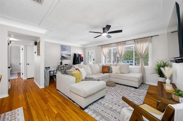 6219 HAMPTON DRIVE N, St Petersburg, FL 33710