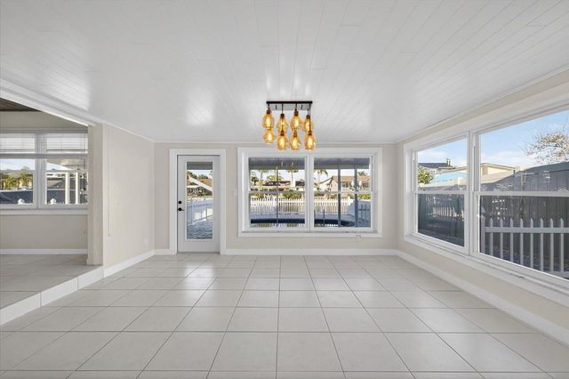 4113 FLORAMAR TERRACE, New Port Richey, FL 34652