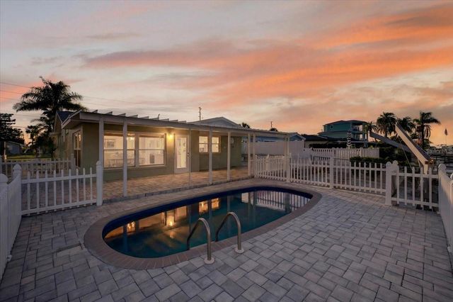 4113 FLORAMAR TERRACE, New Port Richey, FL 34652