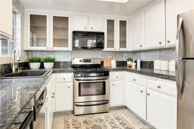 506 N Helberta Avenue 1, Redondo Beach, CA 90277