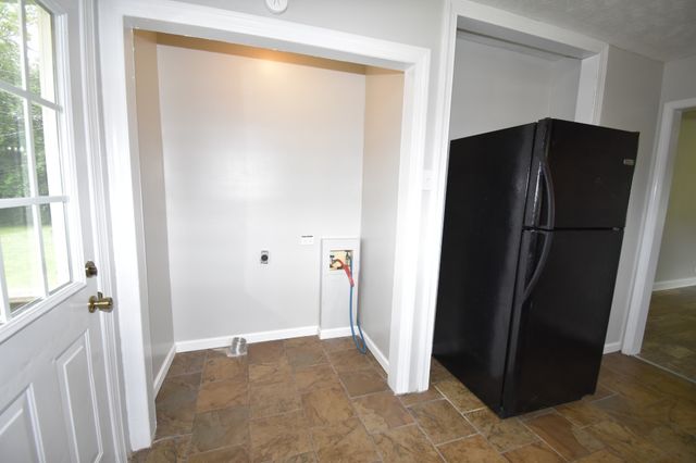 914 W Happy Hollow Dr, Clarksville, TN 37040