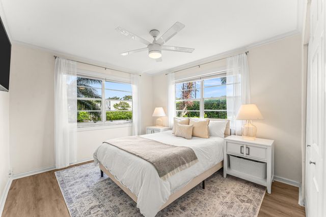 801 NE 18th Court Apt 111, Fort Lauderdale, FL 33305