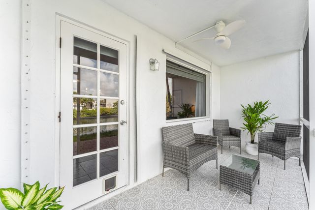 801 NE 18th Court Apt 111, Fort Lauderdale, FL 33305