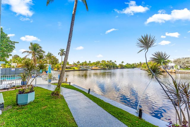 801 NE 18th Court Apt 111, Fort Lauderdale, FL 33305