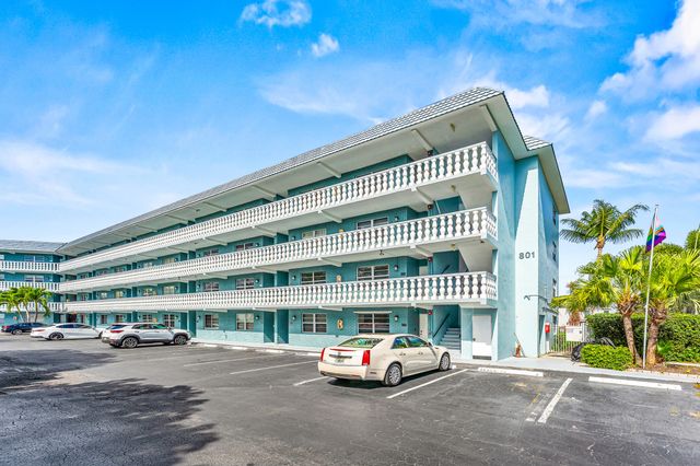 801 NE 18th Court Apt 111, Fort Lauderdale, FL 33305