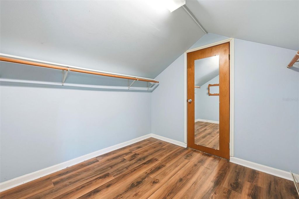 Image 22 of property listing at 30930 COUNTY ROAD 437, Sorrento, FL 32776