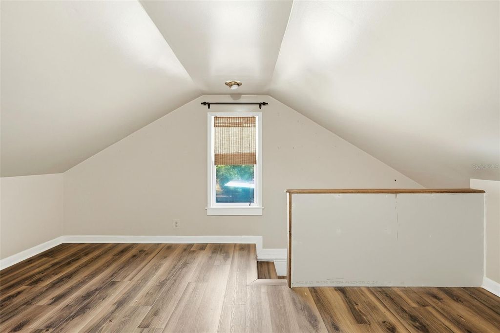 Image 26 of property listing at 30930 COUNTY ROAD 437, Sorrento, FL 32776