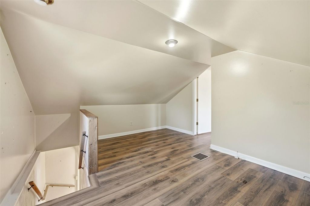 Image 28 of property listing at 30930 COUNTY ROAD 437, Sorrento, FL 32776