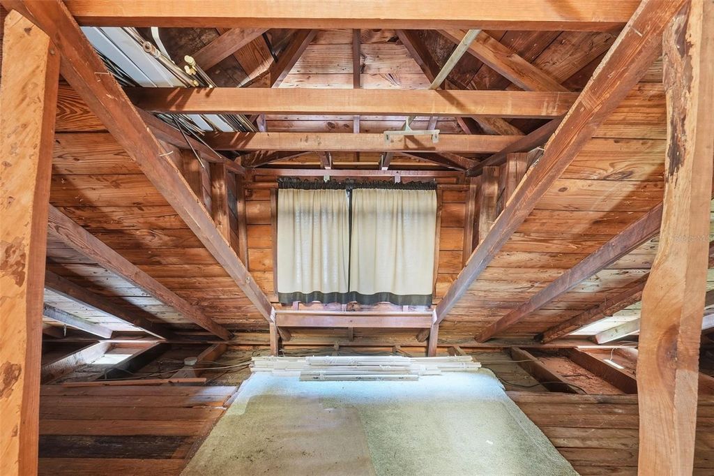 Image 35 of property listing at 30930 COUNTY ROAD 437, Sorrento, FL 32776