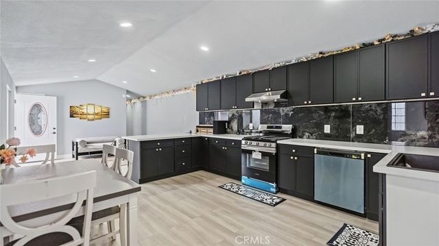 1390 Resort Lane, Pomona, CA 91768