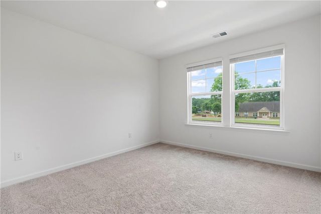 15 Constitution Avenue, Pendergrass, GA 30567