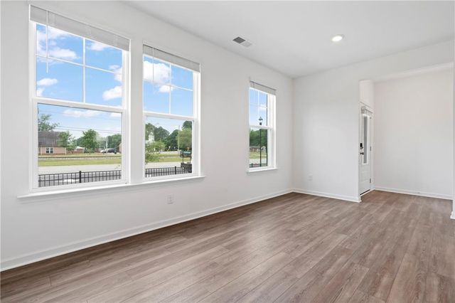 15 Constitution Avenue, Pendergrass, GA 30567