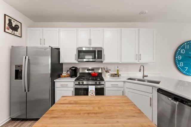 1835 E 110th Place, Crown Point, IN 46307