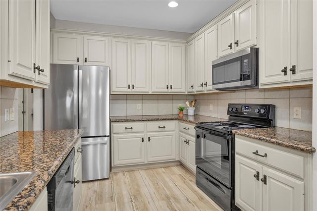 13434 Hilton Head Drive, Montgomery, TX 77356