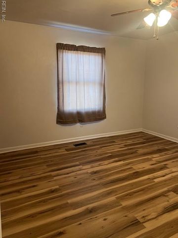 504 Campbell AVE, Franklin, VA 23851