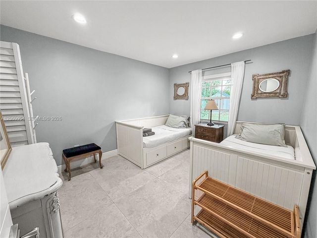 1471 NE 132nd Road, North Miami, FL 33161