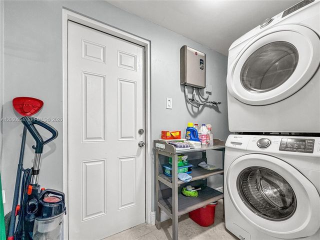 1471 NE 132nd Road, North Miami, FL 33161