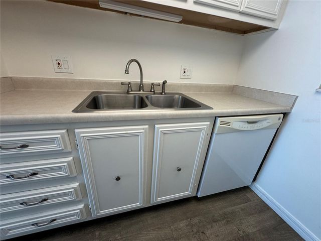 523 S SUMMERLIN AVENUE 1, Orlando, FL 32801