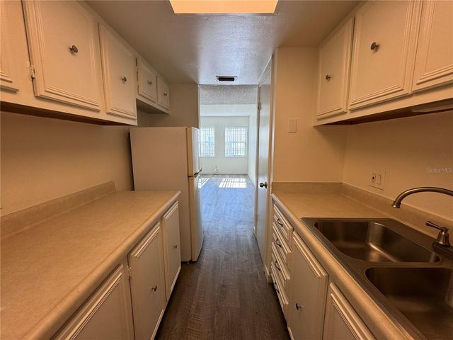 523 S SUMMERLIN AVENUE 1, Orlando, FL 32801