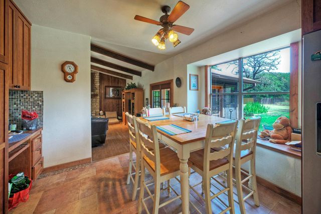 2300 Robin RD, Manchaca, TX 78652