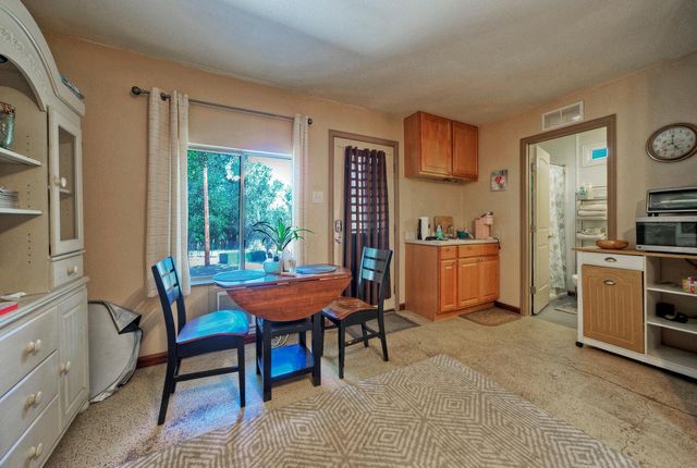 2300 Robin RD, Manchaca, TX 78652