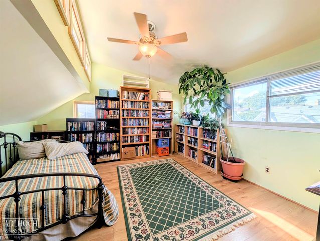 22515 Wildwood Road, Saint Clair Shores, MI 48081