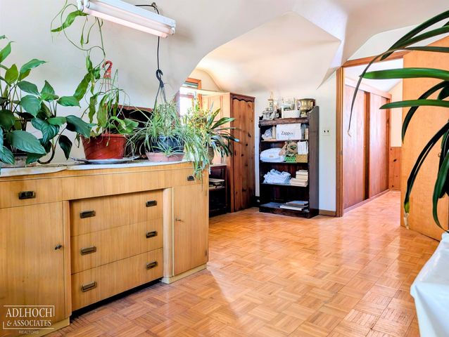 22515 Wildwood Road, Saint Clair Shores, MI 48081