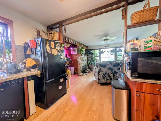 22515 Wildwood Road, Saint Clair Shores, MI 48081