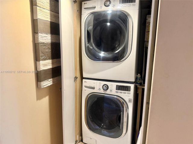 1100 SW 130th Ave 401H, Pembroke Pines, FL 33027