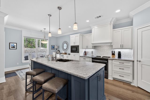 8 Siega Lane, Hot Springs Village, AR 71909