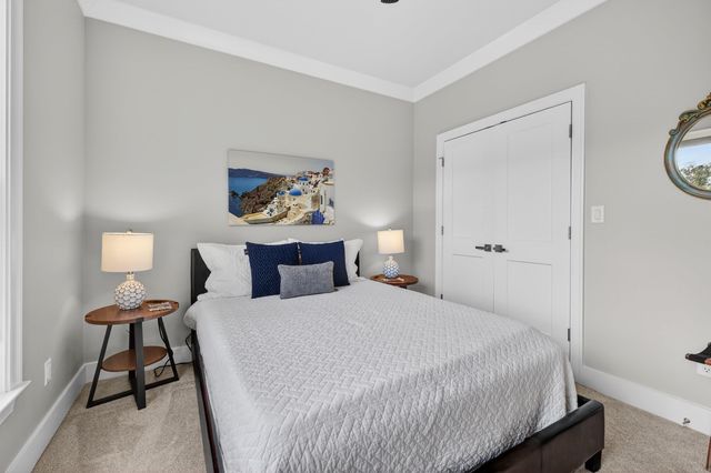 8 Siega Lane, Hot Springs Village, AR 71909