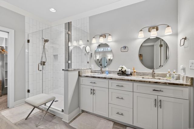 8 Siega Lane, Hot Springs Village, AR 71909