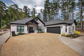 8 Siega Lane, Hot Springs Village, AR 71909