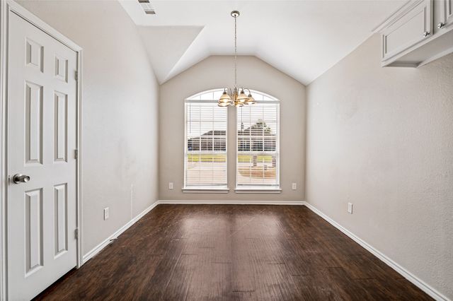 517 Saddlebrook Drive, Lancaster, TX 75146