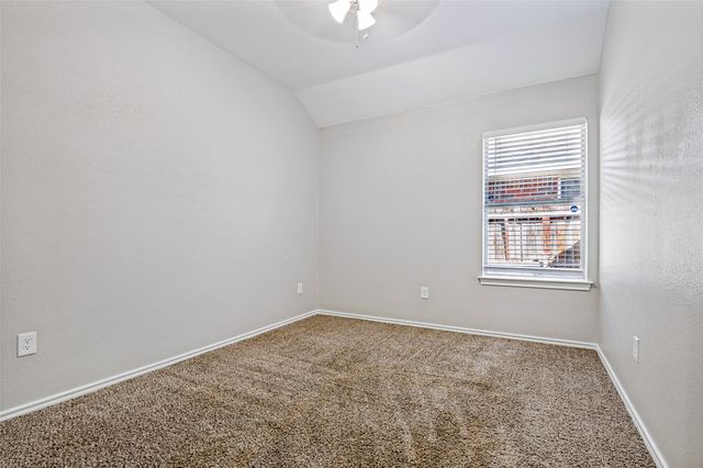 517 Saddlebrook Drive, Lancaster, TX 75146