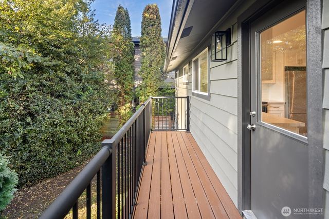 845 Kirkland Way, Kirkland, WA 98033