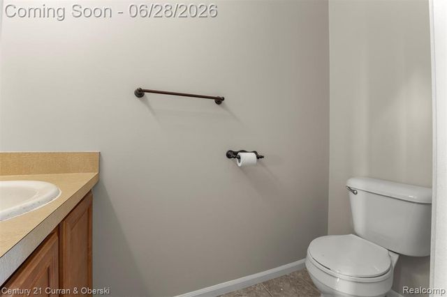 30537 Linden Court, Flat Rock, MI 48134