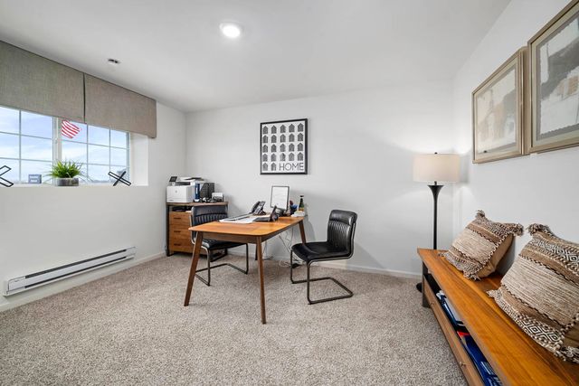 884 Briar Glen Court, Hampshire, IL 60140