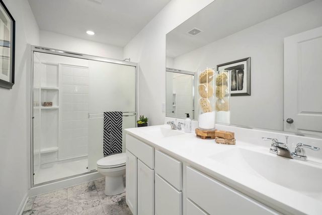 884 Briar Glen Court, Hampshire, IL 60140